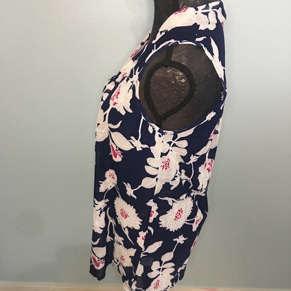 Siren Lily Maternity sleeveless blouse size S - Picture 2 of 5